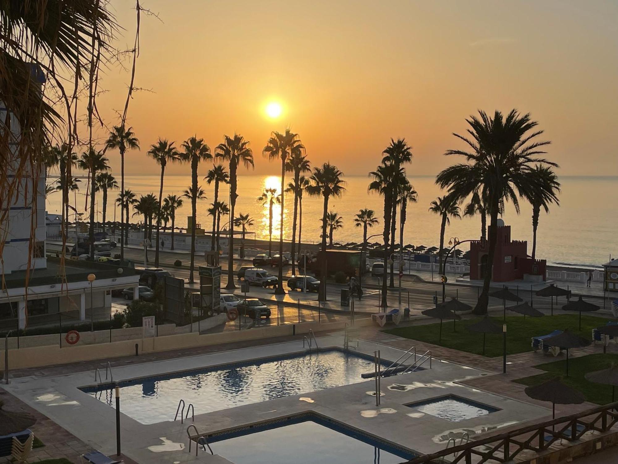 Апартаменти Aloha Playa Vistas Al Mar Бенальмадена Екстер'єр фото